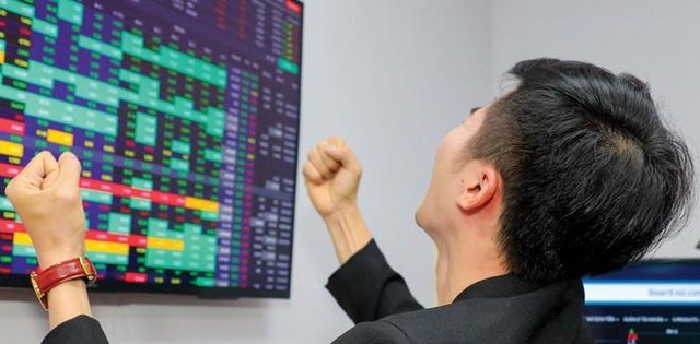 Kịch bản tích cực VN-Index có thể lên 1.800 điểm, công ty chứng khoán điểm tên 3 nhóm cổ phiếu “hot” dự báo hưởng lợi trong nửa cuối năm 2025