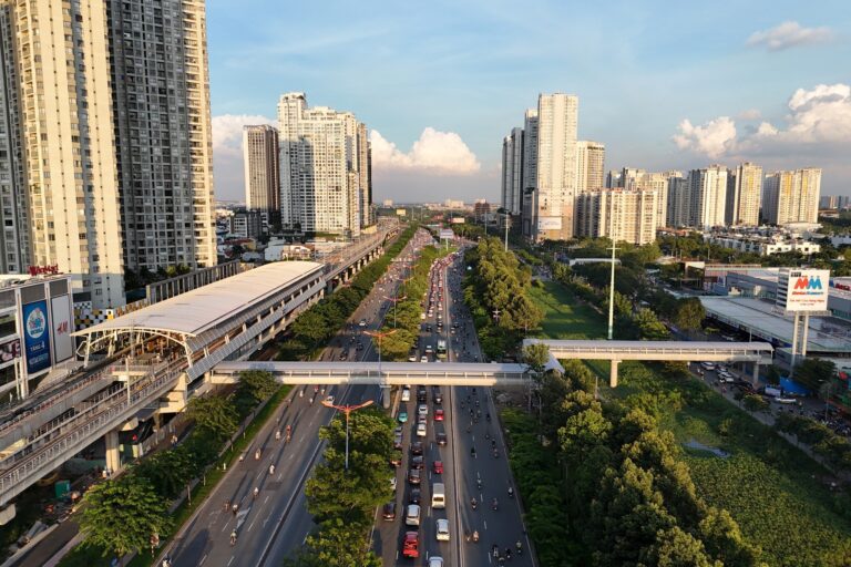 Cơ chế đặc thù đang tác động thế nào đến hạ tầng và phát triển đô thị?